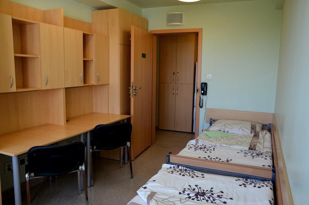 Olimp Hostel Krakau Buitenkant foto